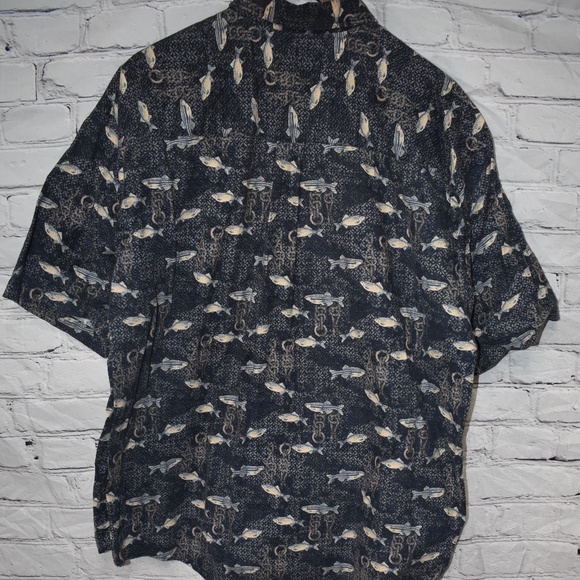 Faded Glory Shirt - Picture 2 of 3